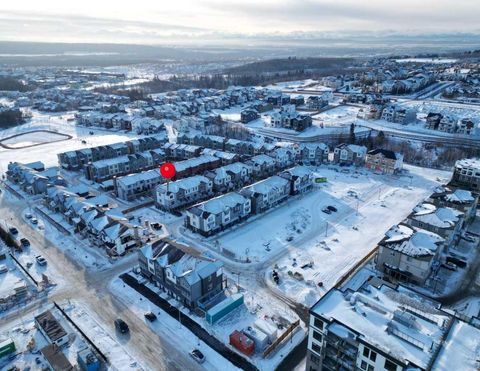 2231 81st Street SW 102 Calgary AB T3H 3V8