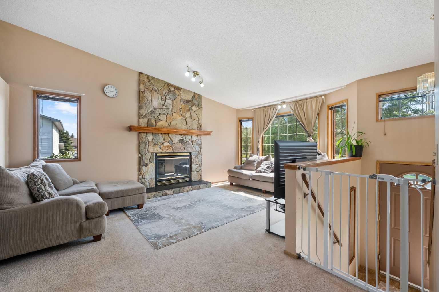 327 Shawbrooke Circle SW