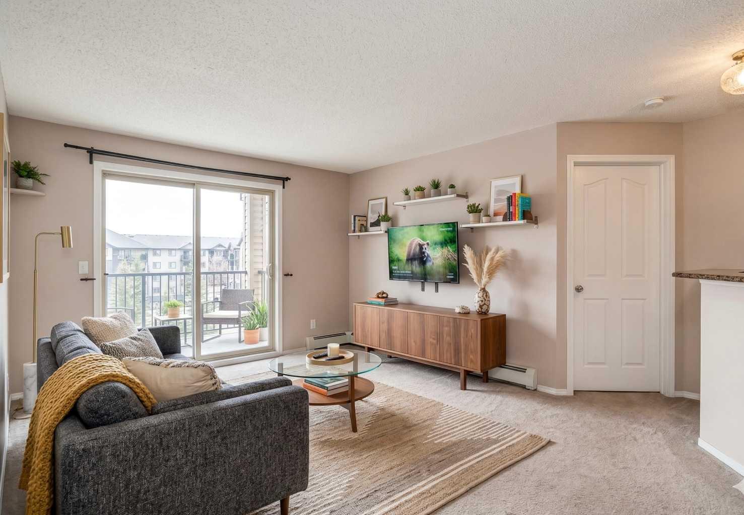 8 Bridlecrest Drive SW 2408