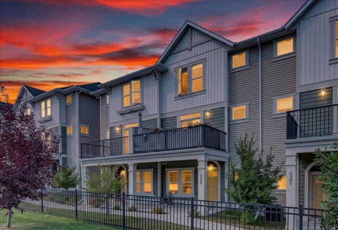 Photo of 435 South Point Lane SW, Airdrie, AB T4B 5G8 (MLS # A2331669)
