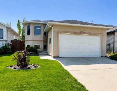 Photo of 106 blackfoot Court W, Lethbridge, AB T1K 7W1 (MLS # A2335125)
