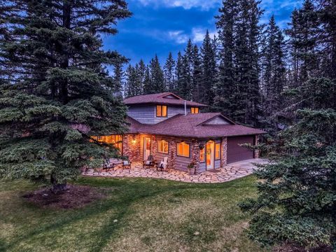 Photo of 74 Redwood Meadows Drive, Rural Rocky View County, AB T3Z 1A3 (MLS # A2312065)