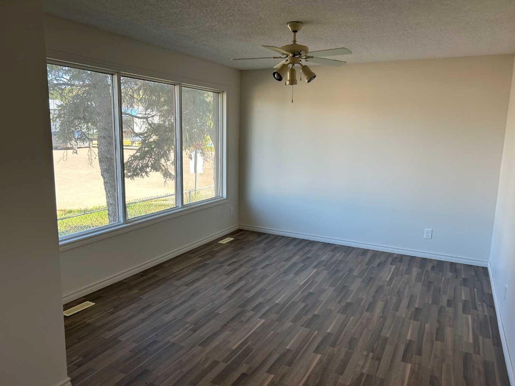 Photo of 302 Main Street, Paradise Hill, SK S0M 2G0 (MLS # A2345261)