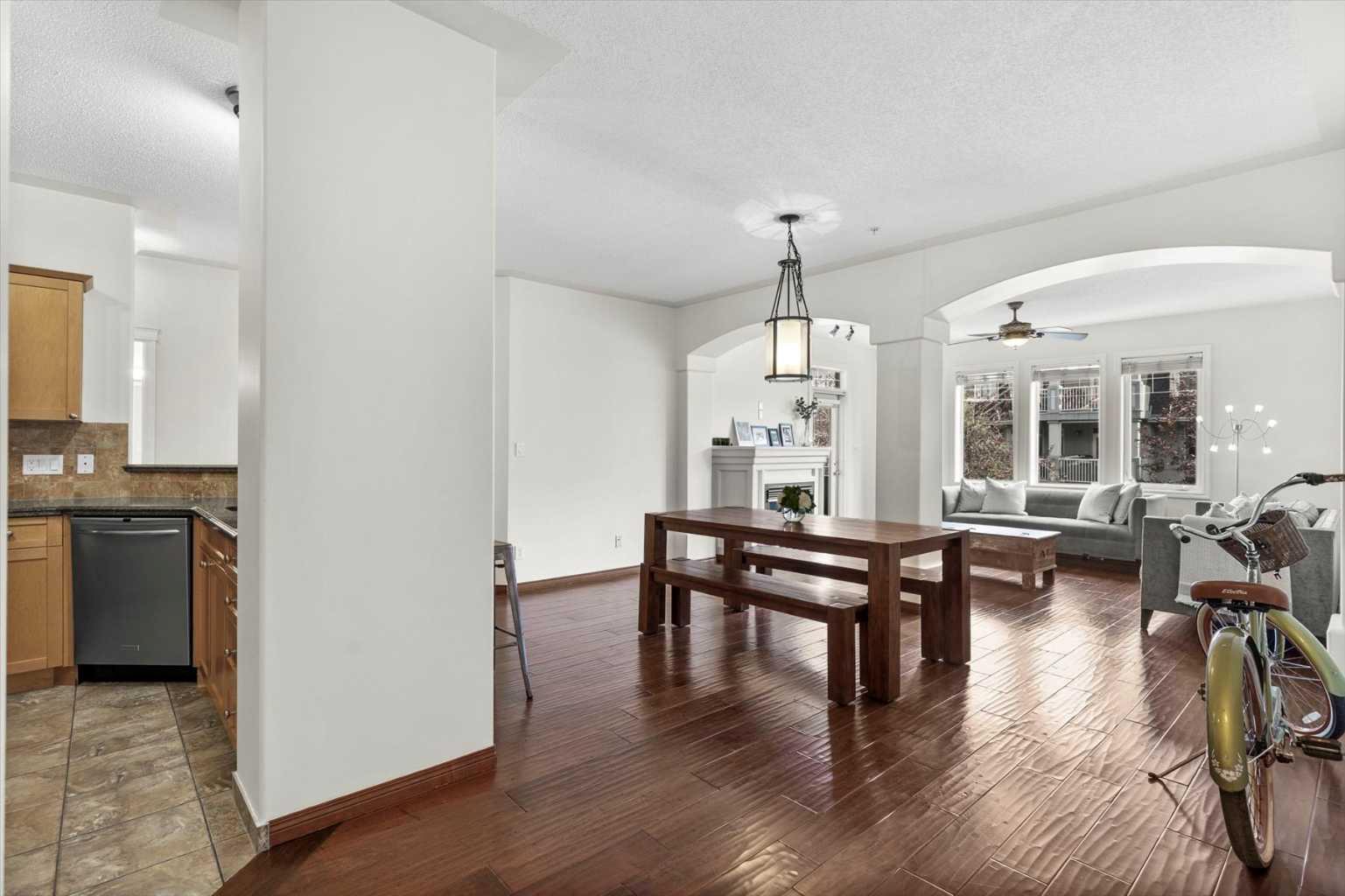 2422 Erlton Street SW 408