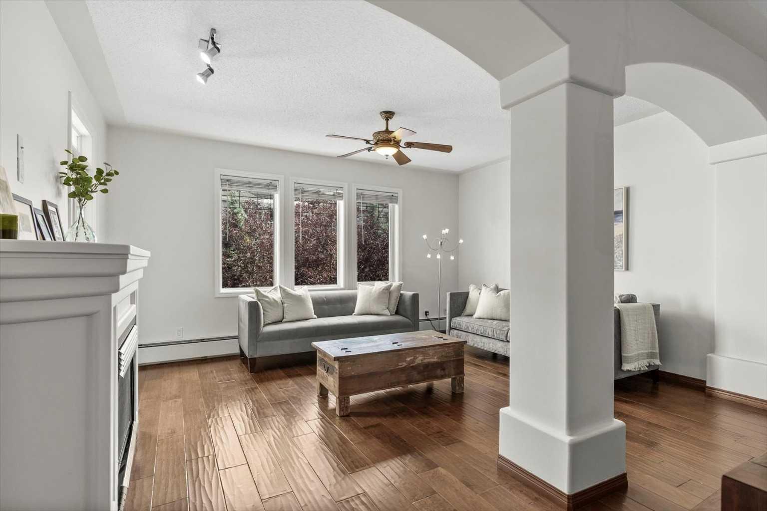 2422 Erlton Street SW 408