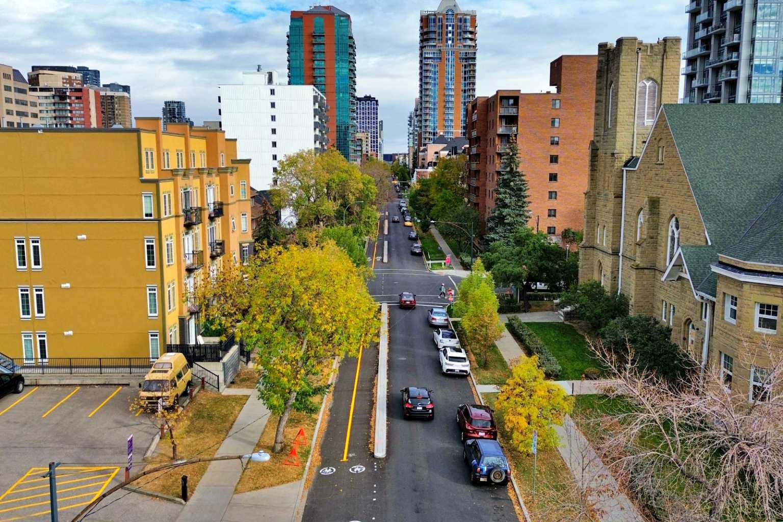 1000 15 Avenue SW 209