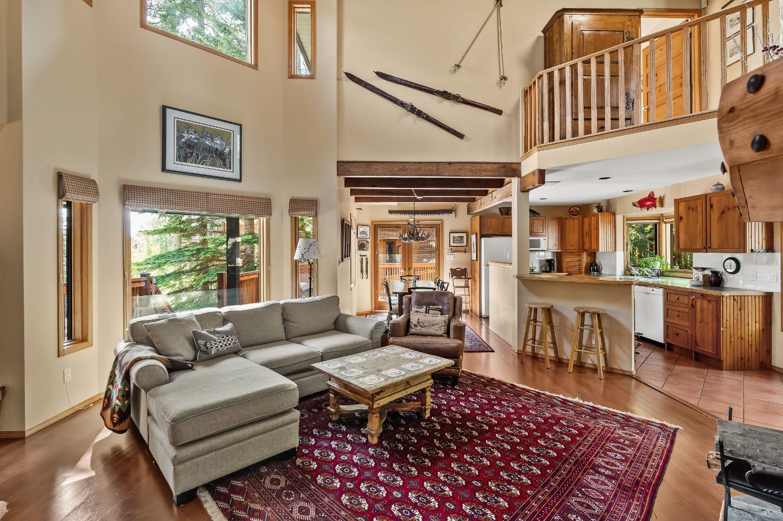 1021 Rundleview Drive