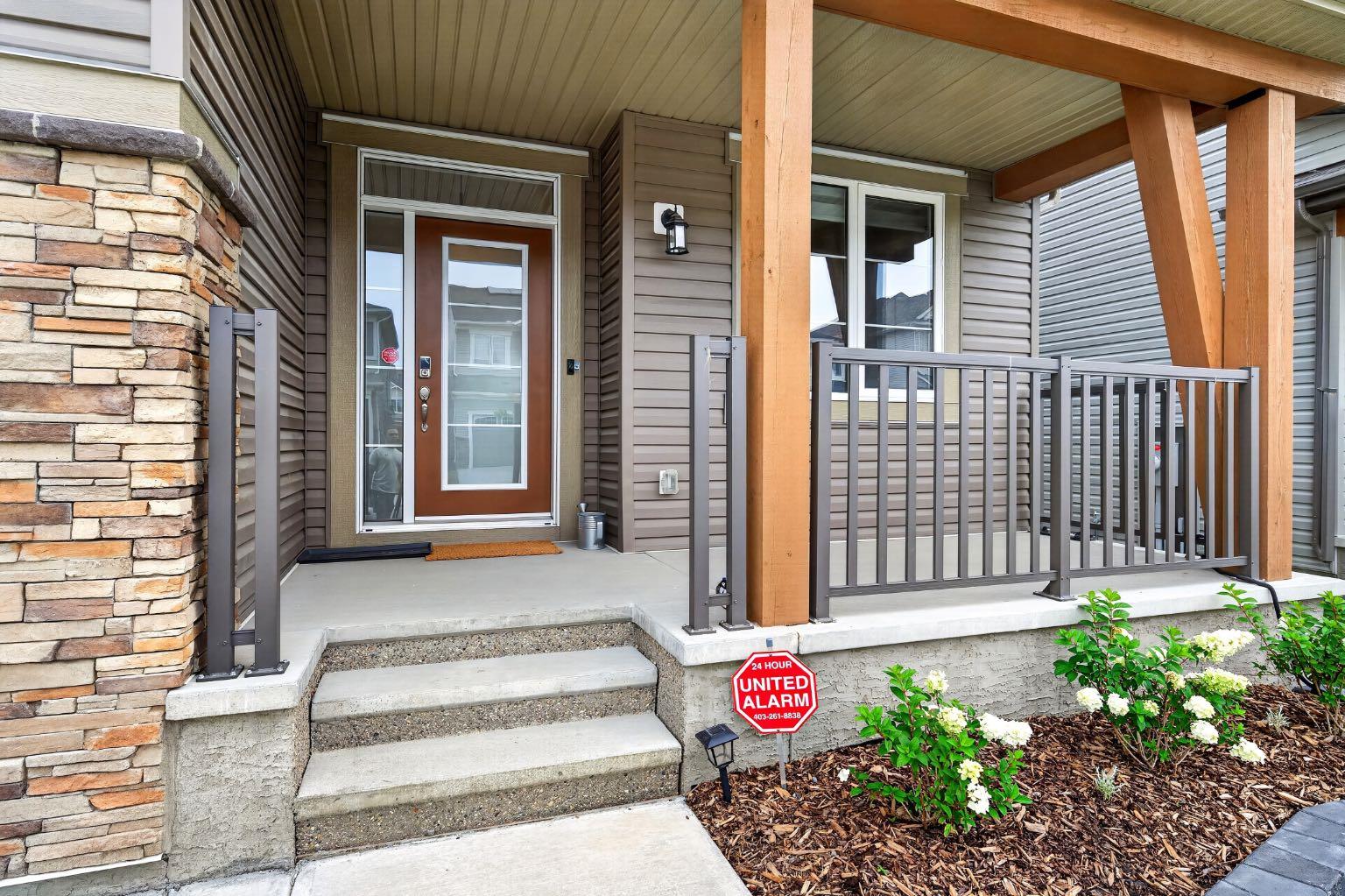 155 Carringford View NW