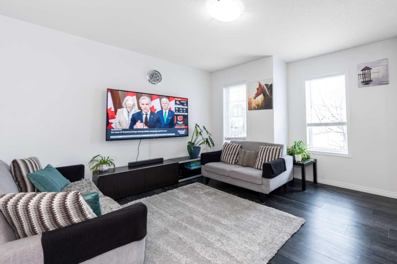 32 Yorkville Avenue SW