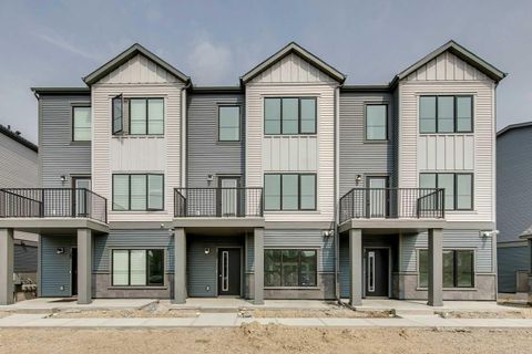 22 Belvedere Terrace SE Calgary AB T2A 0V9