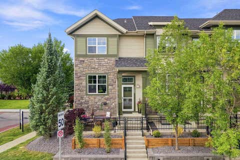 Photo of 345 Mckenzie Towne Gate SE, Calgary, AB T2Z 1C8 (MLS # A2338807)