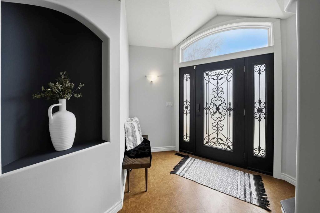 Photo of 4 Drever Close, Red Deer, AB T4R 2N6 (MLS # A2293786)