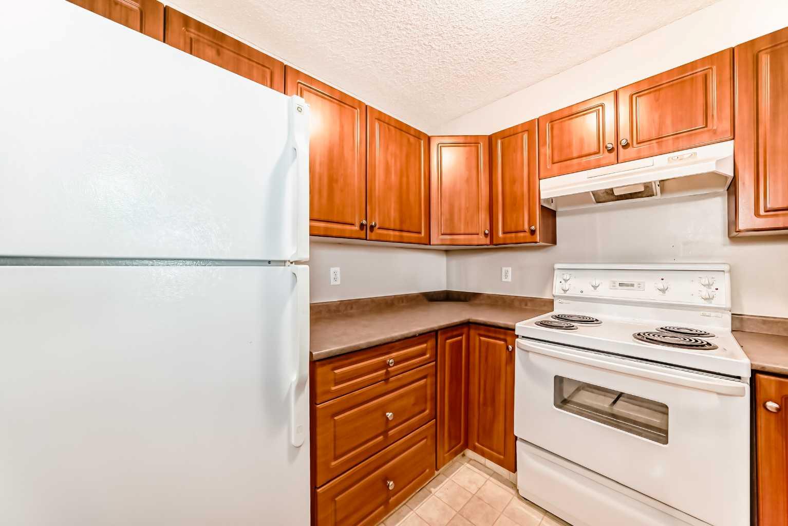 17 Country Village Bay NE 312