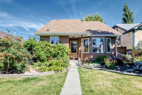 Photo of 300 Marquis Place SE, Airdrie, AB T4A 1X9 (MLS # A2340858)