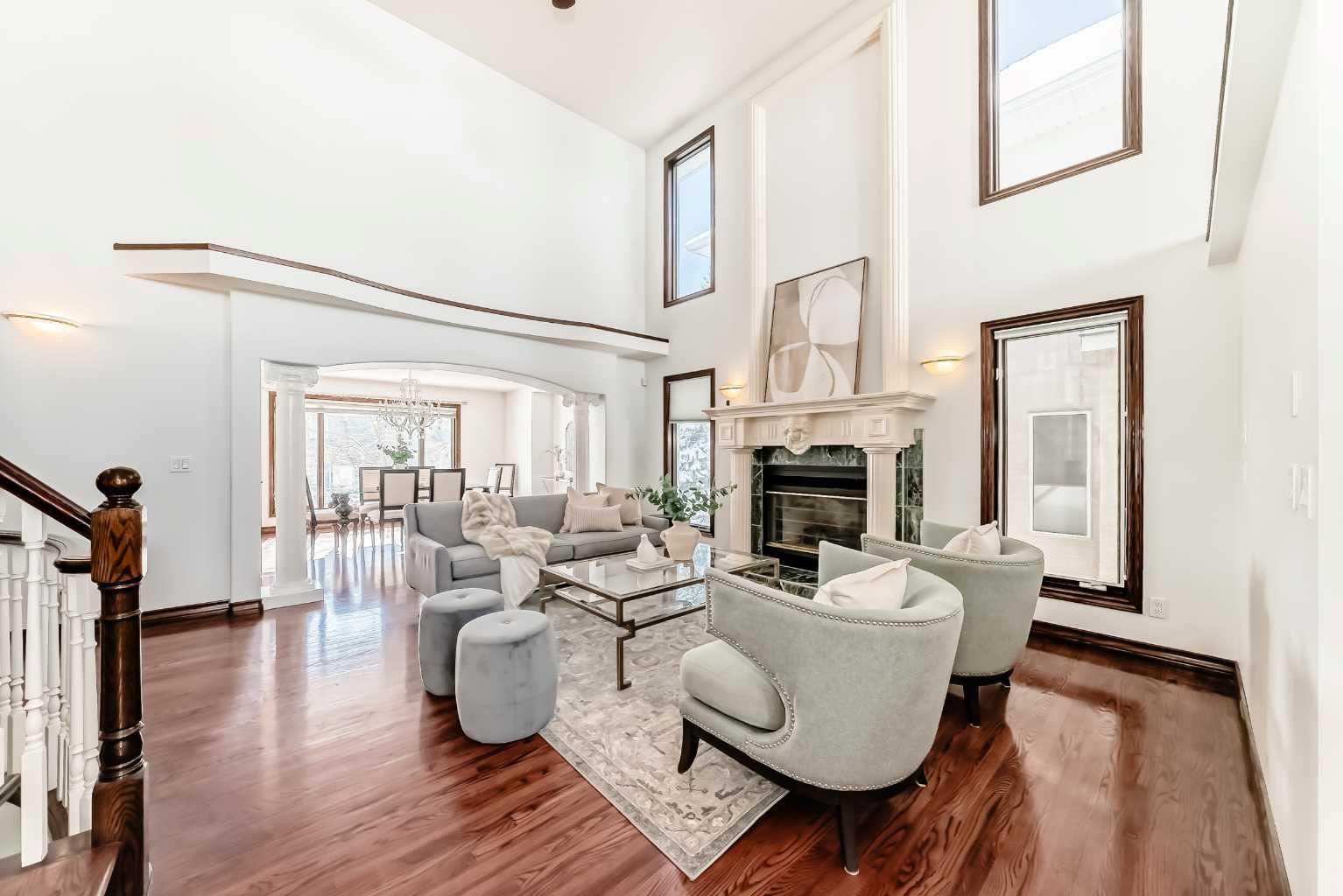 218 Schiller Place NW