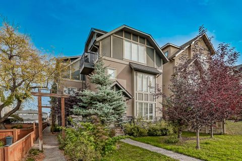 2416 30 Street SW 2 Calgary AB T3E 2M1