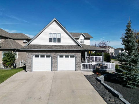 Photo of 9302 Lakeshore Court, Grande Prairie, AB T8X 1S4 (MLS # A2352604)