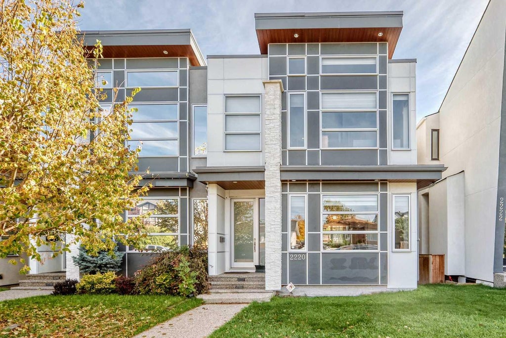 Photo of 2220 33 Street SW, Calgary, AB T3E 2T1 (MLS # A2349298)