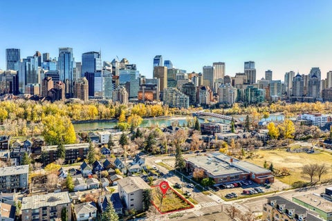 Photo of 737 2 Avenue NW, Calgary, AB T2N 0E4 (MLS # A2352987)