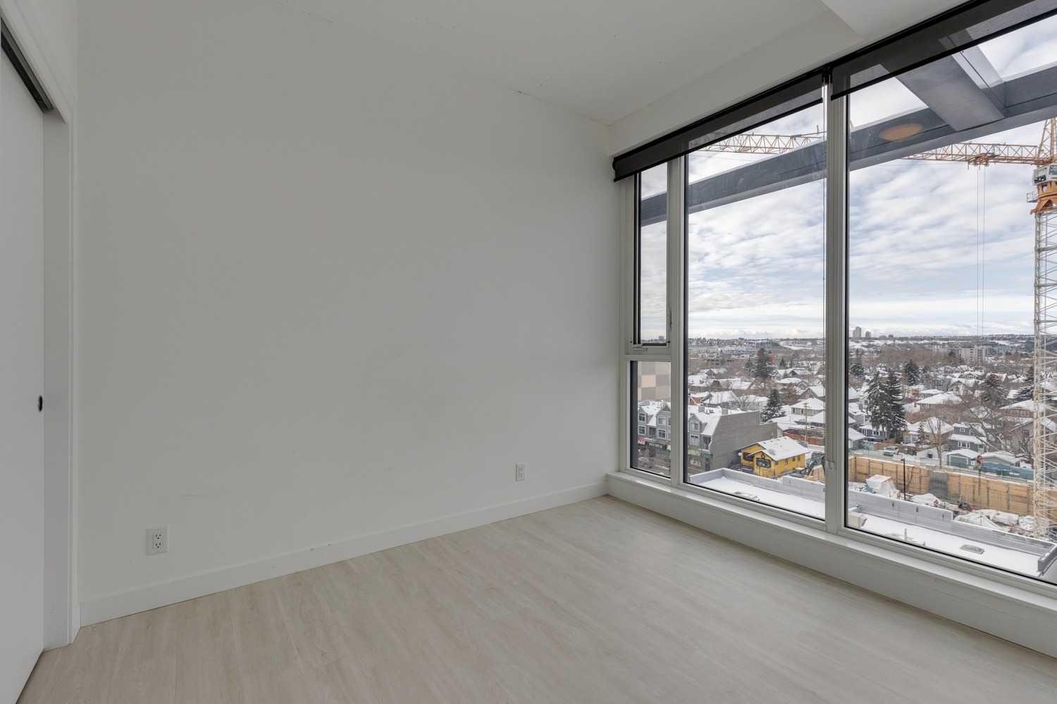 327 9A Street NW 906