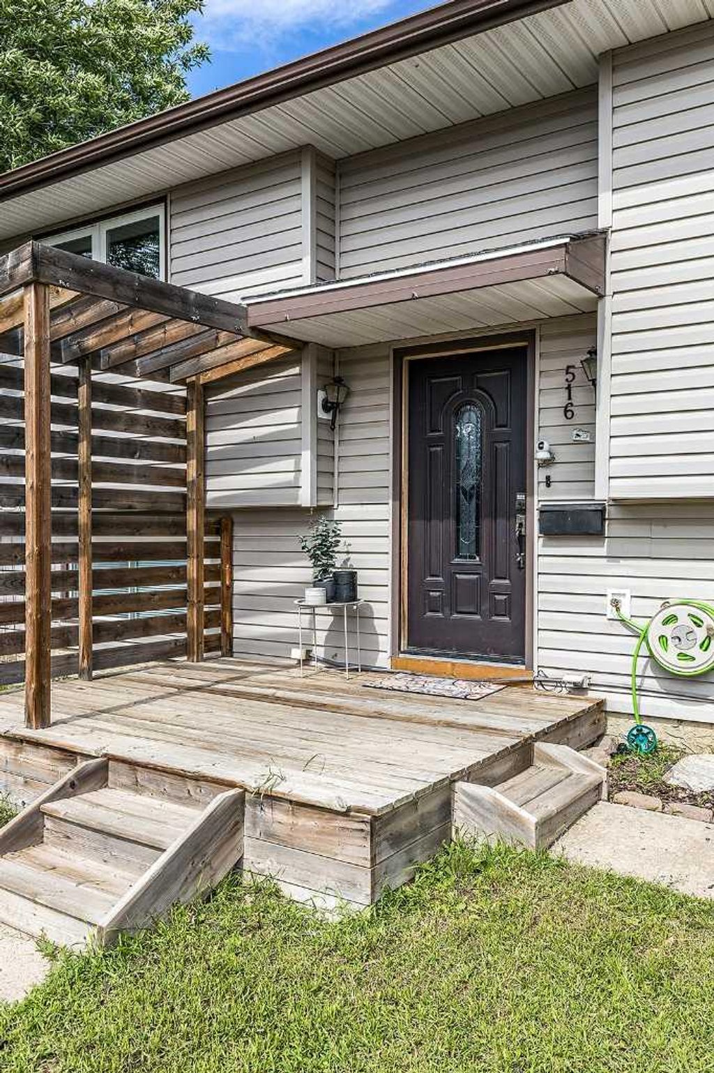 Photo of 516 Sissons Crescent SE, Medicine Hat, AB T1B 2J9 (MLS # A2324219)