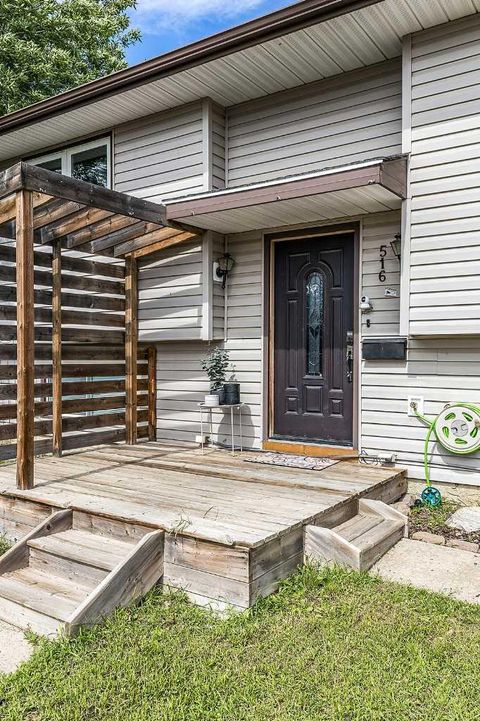 Photo of 516 Sissons Crescent SE, Medicine Hat, AB T1B 2J9 (MLS # A2324219)