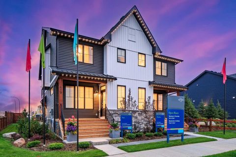 419 Union Avenue SE Calgary AB T3M 3S2