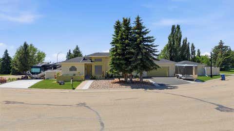 Photo of 6001 47 Street, Innisfail, AB T4G 1L3 (MLS # A2323638)