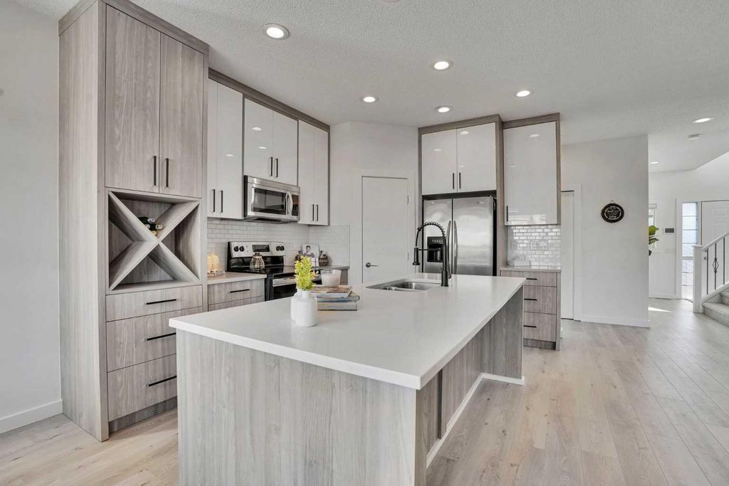 Photo of 92 Prestwick Heath SE, Calgary, AB T2Z 4E4 (MLS # A2316141)