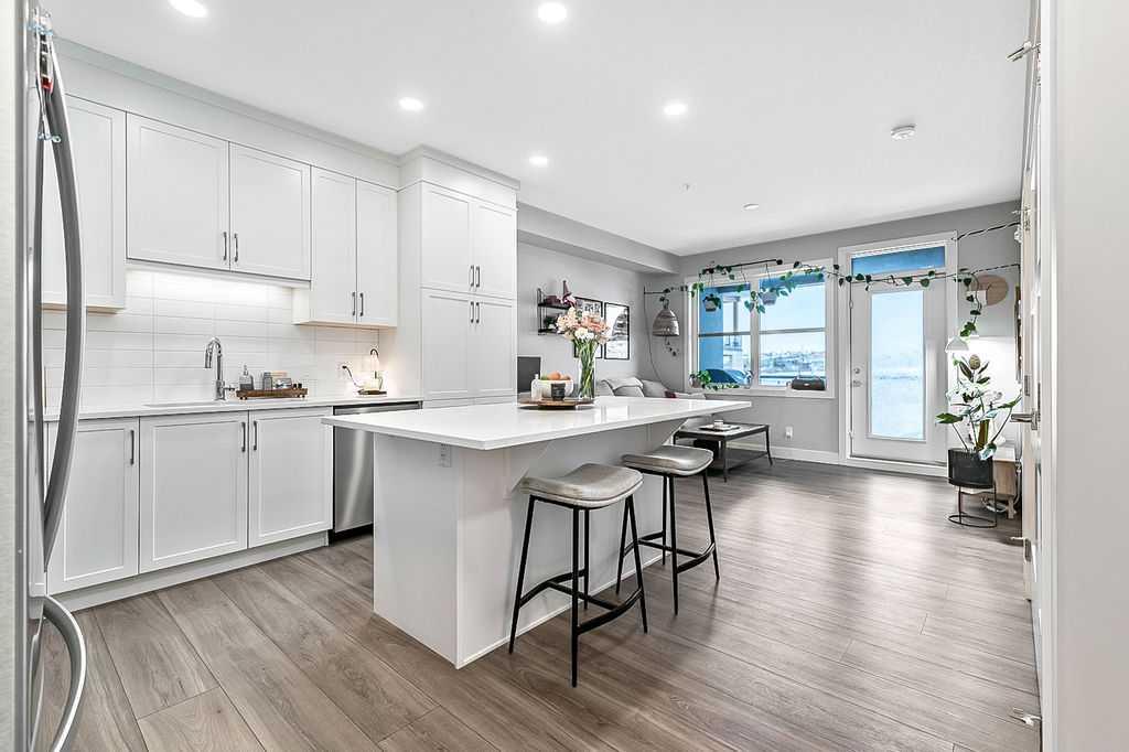 8355 19 Avenue SW 302