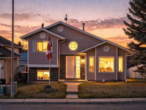 Photo of 307 Sheep River Place, Okotoks, AB T1S 1N7 (MLS # A2352576)