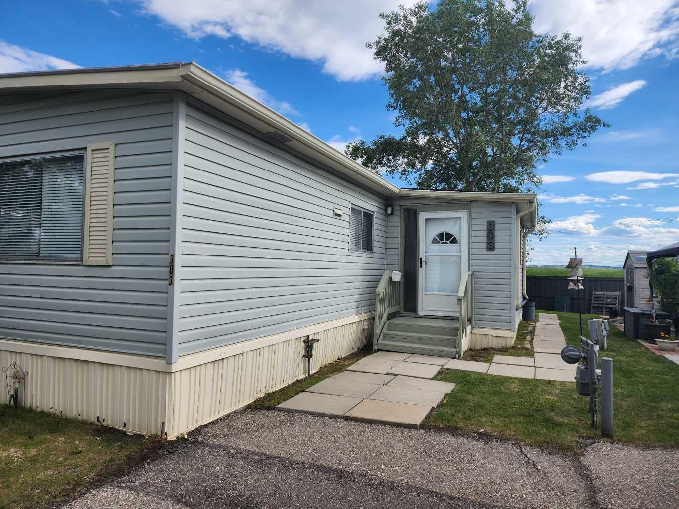 99 Arbour Lake Road NW 303