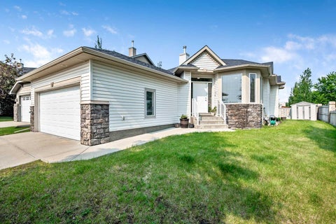 Photo of 14 Cimarron Park Cove, Okotoks, AB T1S 2L8 (MLS # A2351836)