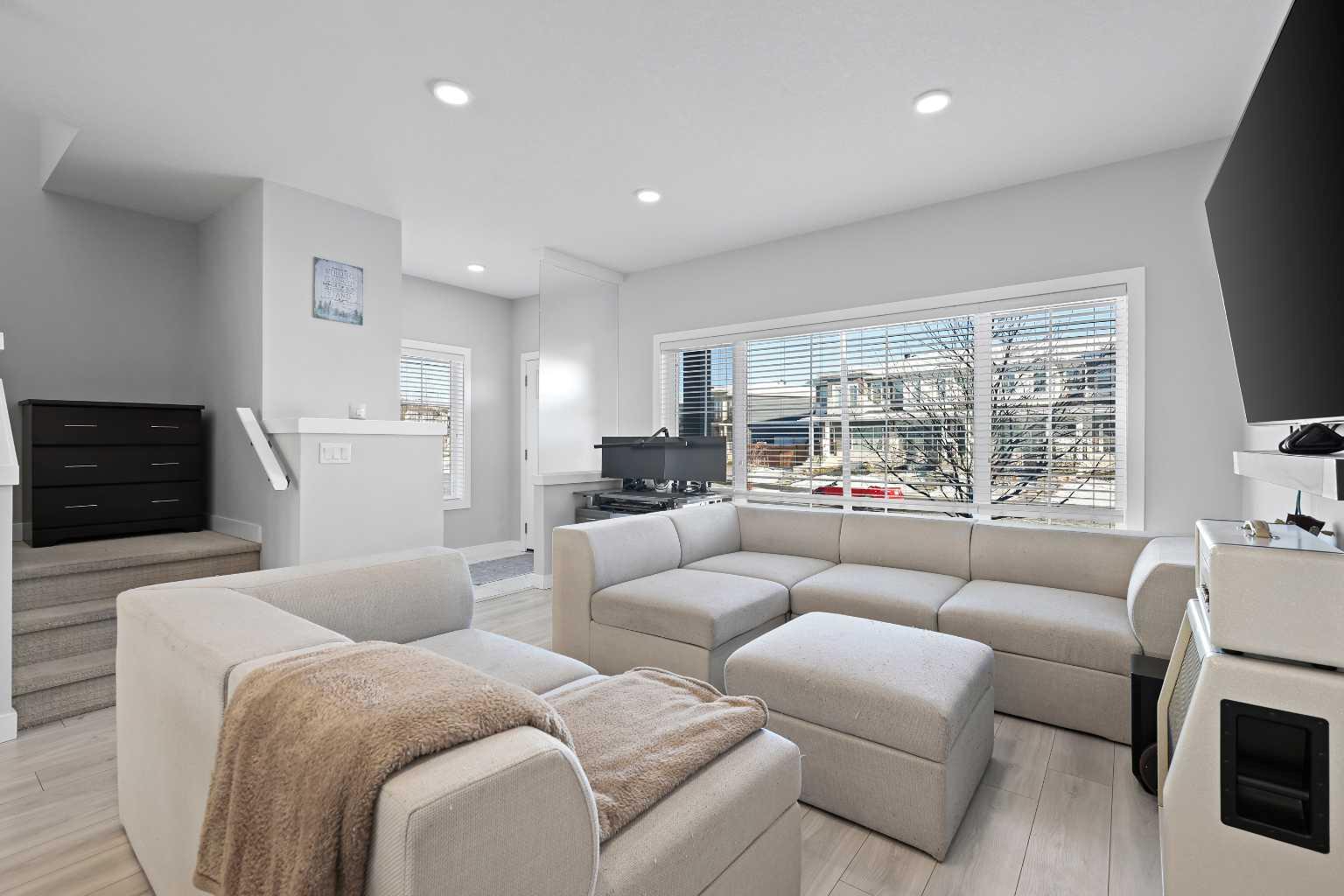 1249 Carrington Boulevard NW