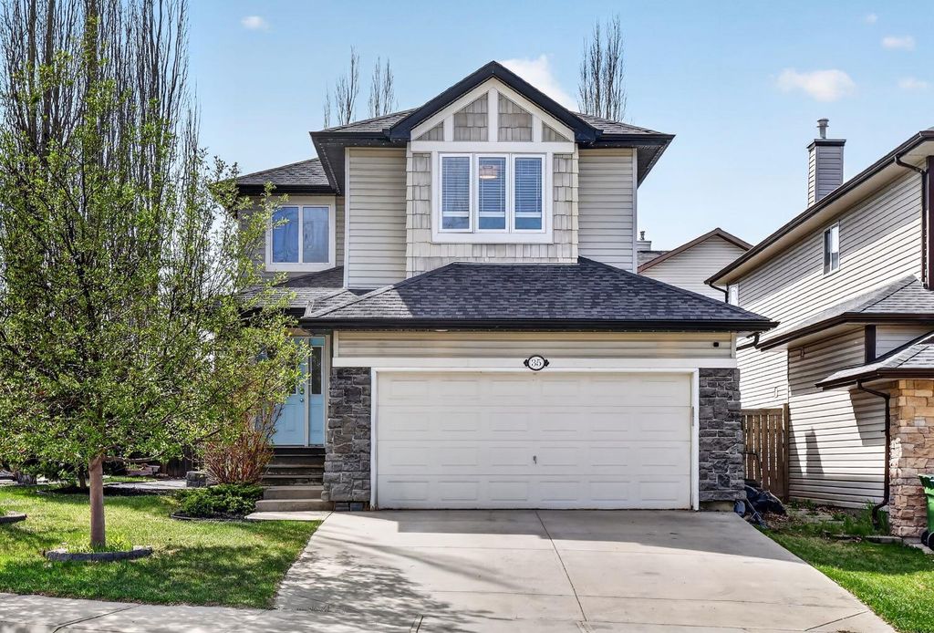 Photo of 35 Crestmont Drive SW, Calgary, AB T3B 5X7 (MLS # A2310292)