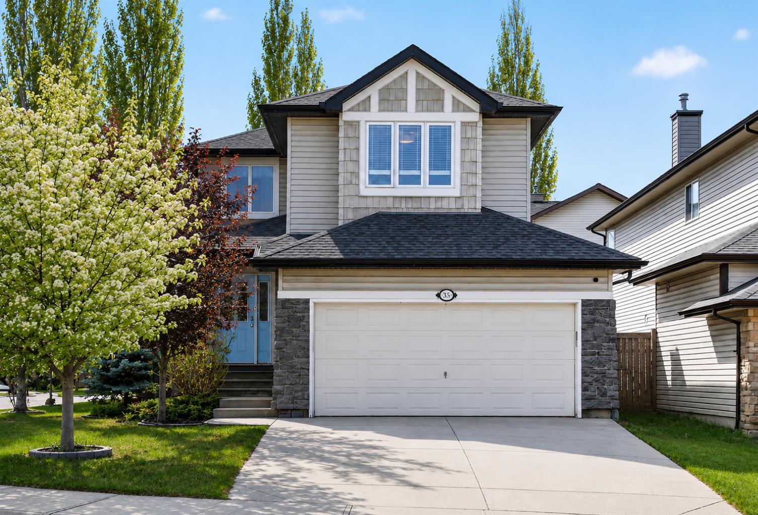35 Crestmont Drive SW