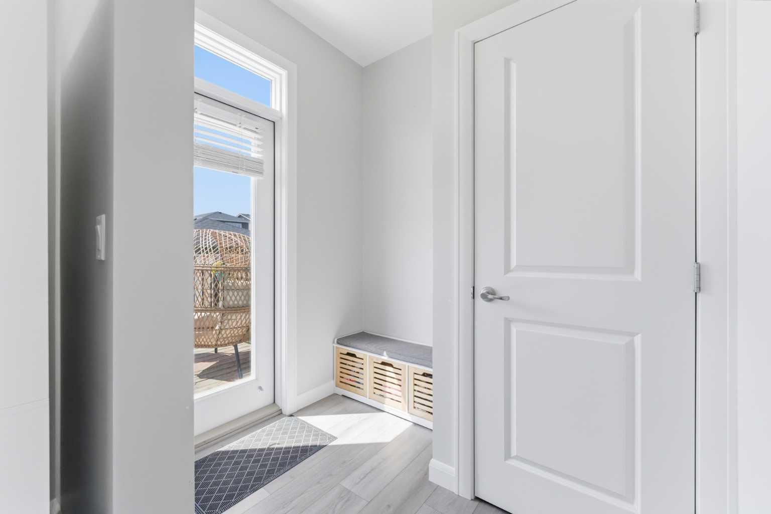 151 Evanscrest Park NW