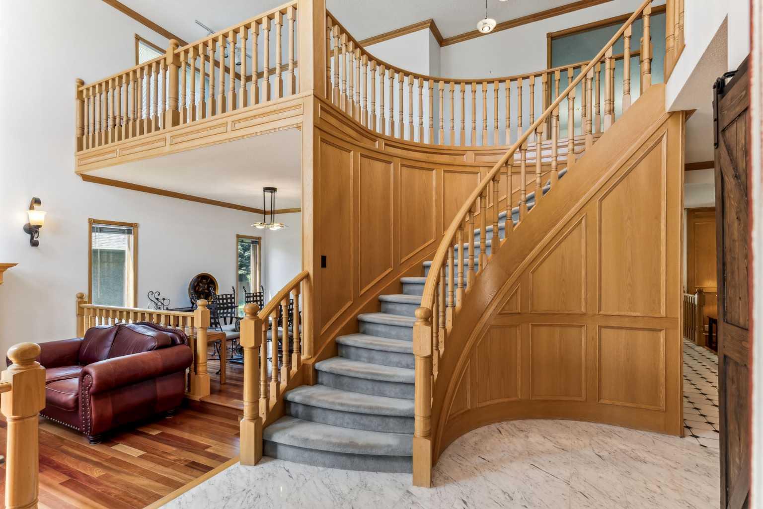 52 Edgeview Road NW