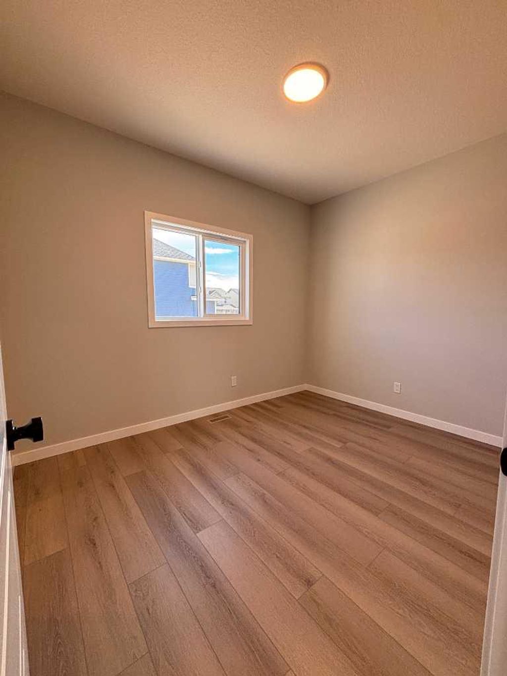 Photo of 475 Baywater Green SW, Airdrie, AB T4B 5R6 (MLS # A2308160)