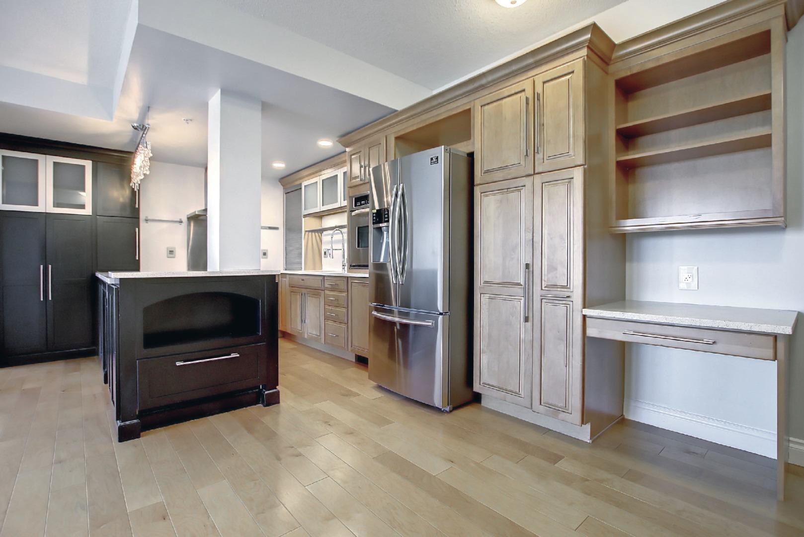 683 10 Street SW 1705