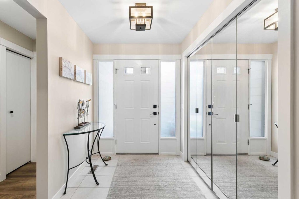 Photo of 185 Woodridge Drive SW #29, Calgary, AB T2W 3X7 (MLS # A2350333)
