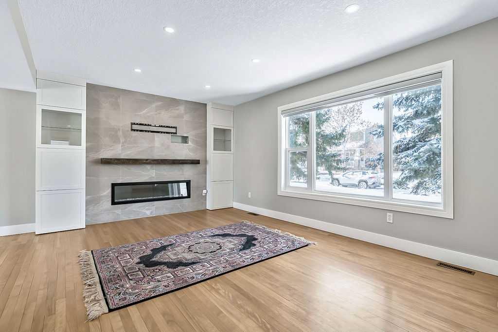 135 Amiens Crescent SW