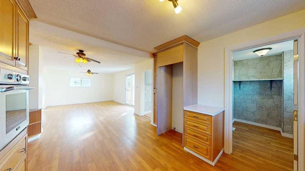 Photo of 5 1 Avenue E, Acadia Valley, AB T0J 0A0 (MLS # A2295198)