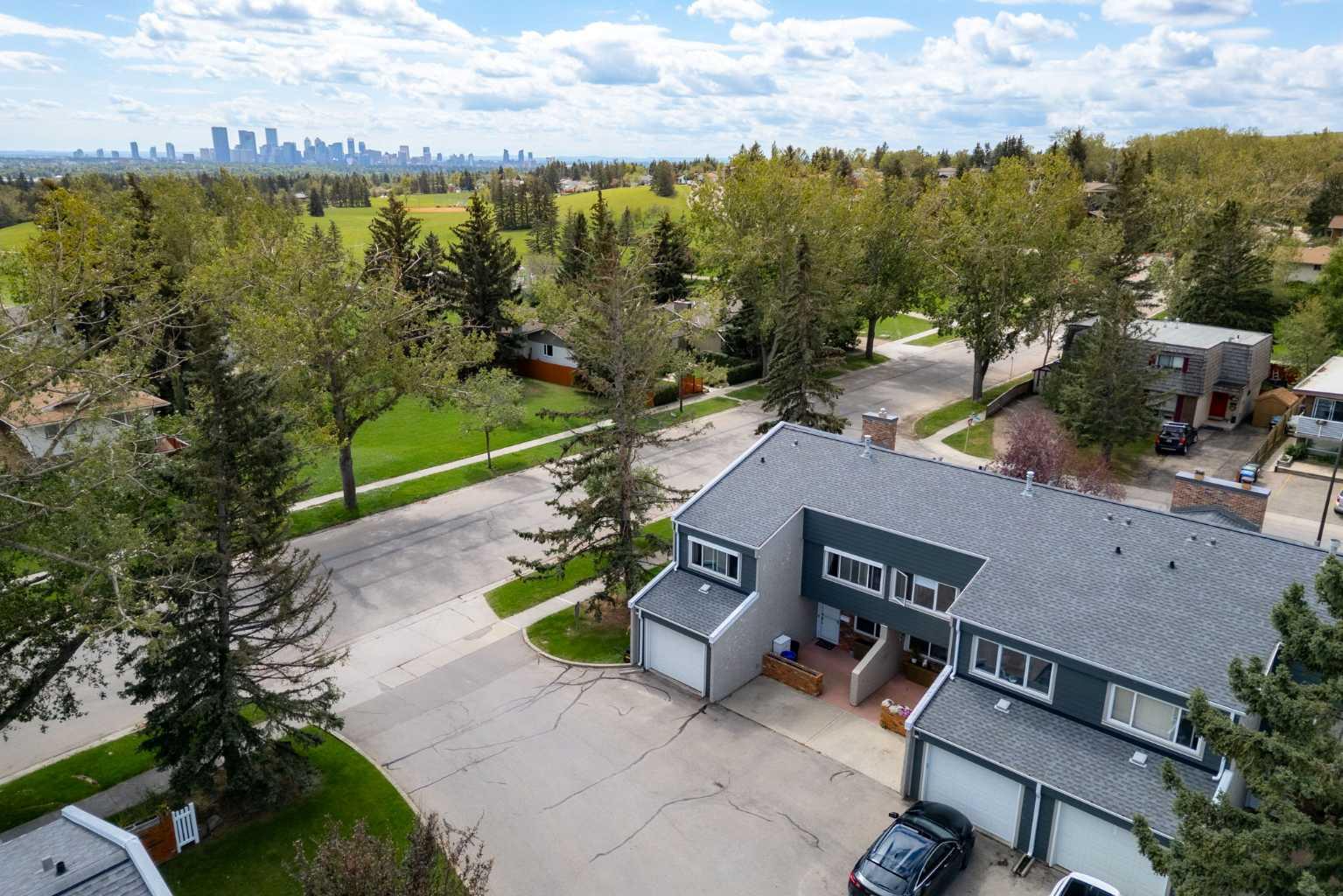 228 Theodore Place NW 4