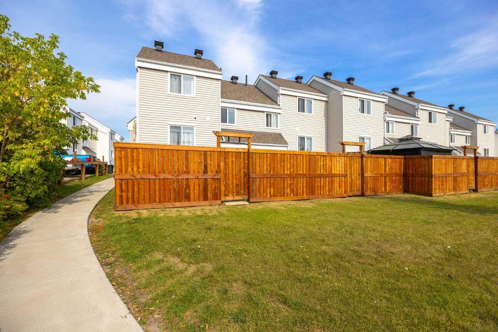 Photo of 701 Beacon hill Drive #10, Fort McMurray, AB T9H 3R4 (MLS # A2341107)