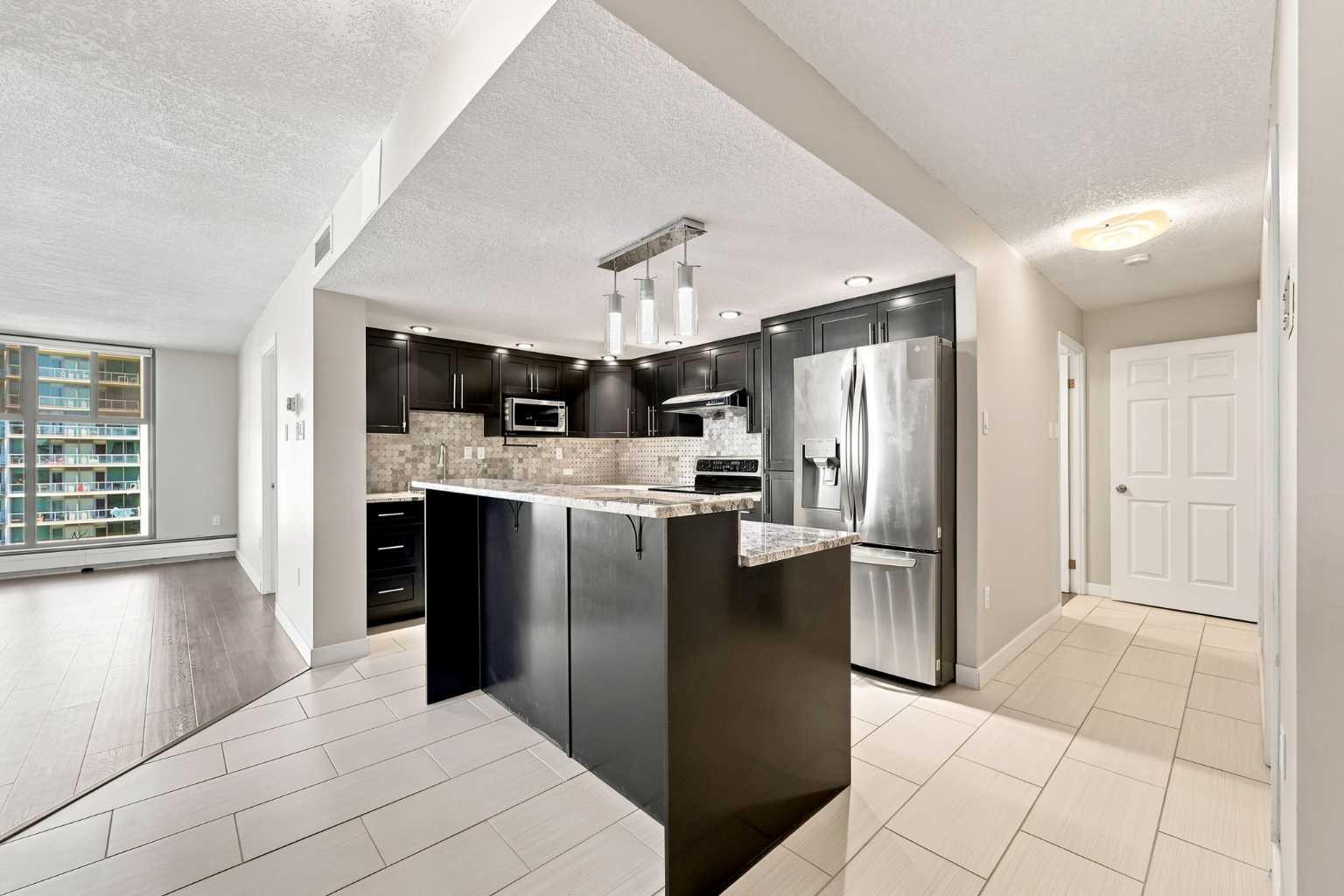 1100 8 Avenue SW 606