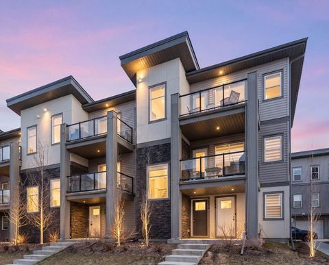 Photo of 132 Spring Creek Common SW, Calgary, AB T3H 6E2 (MLS # A2304453)