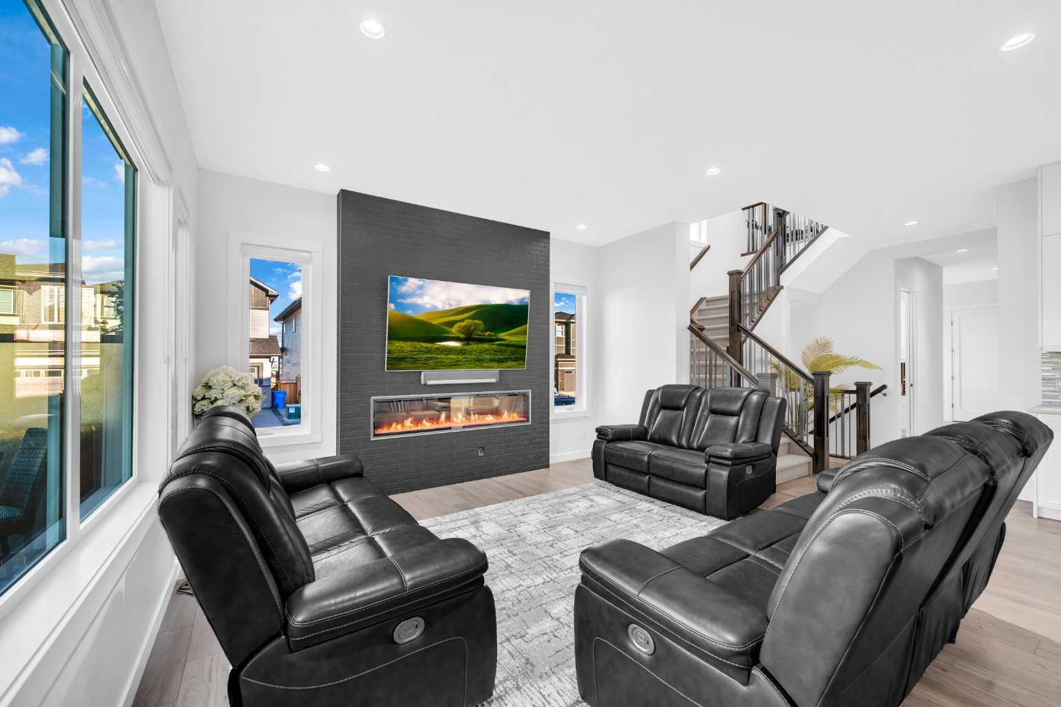 134 Corner Meadows Common NE