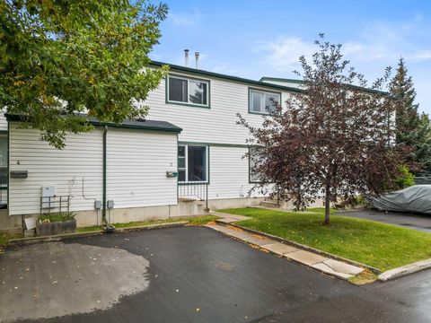 100 Pennsylvania Road SE 3 Calgary AB T2A 4Y8