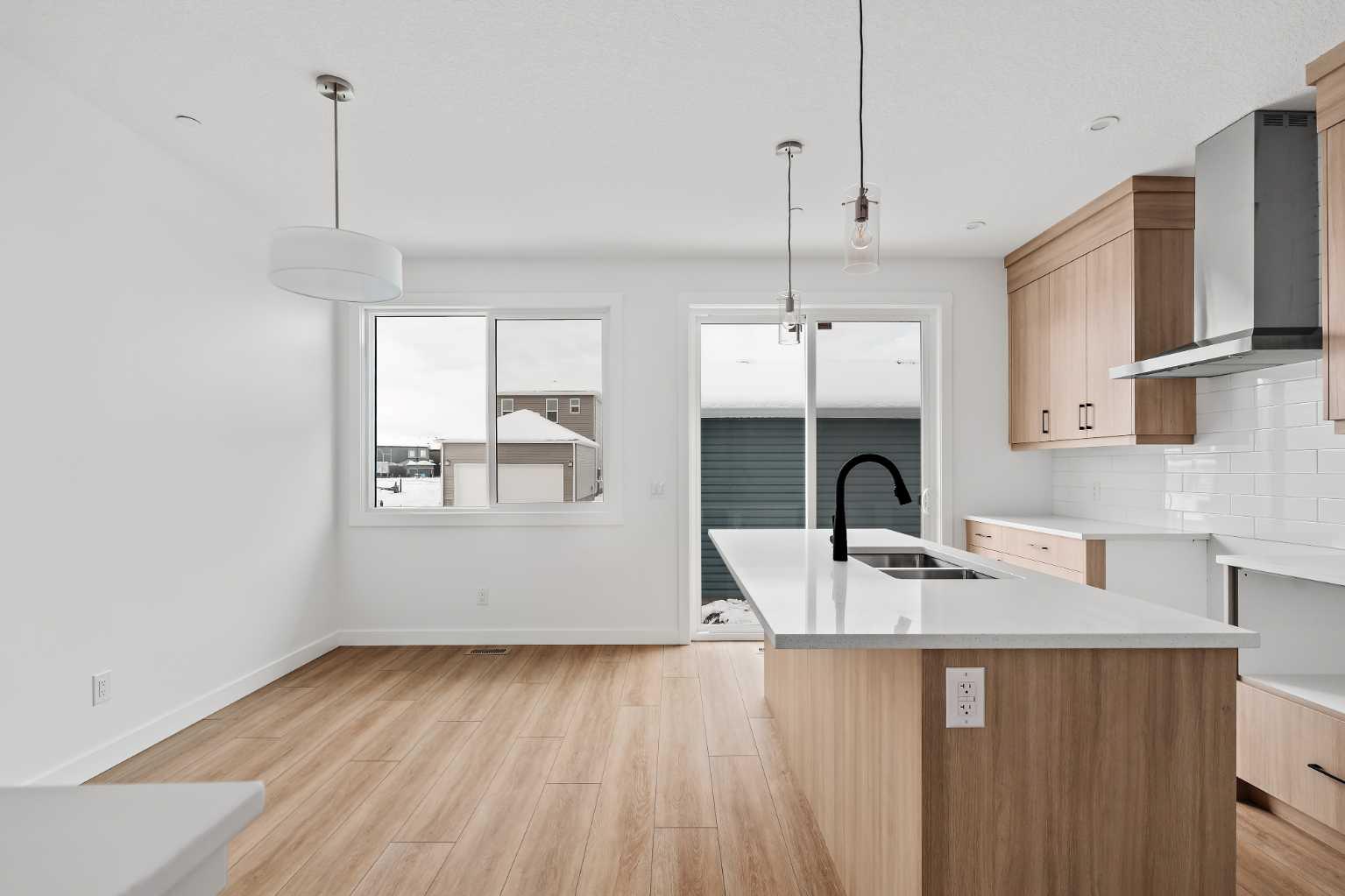 15 Herron Walk NE